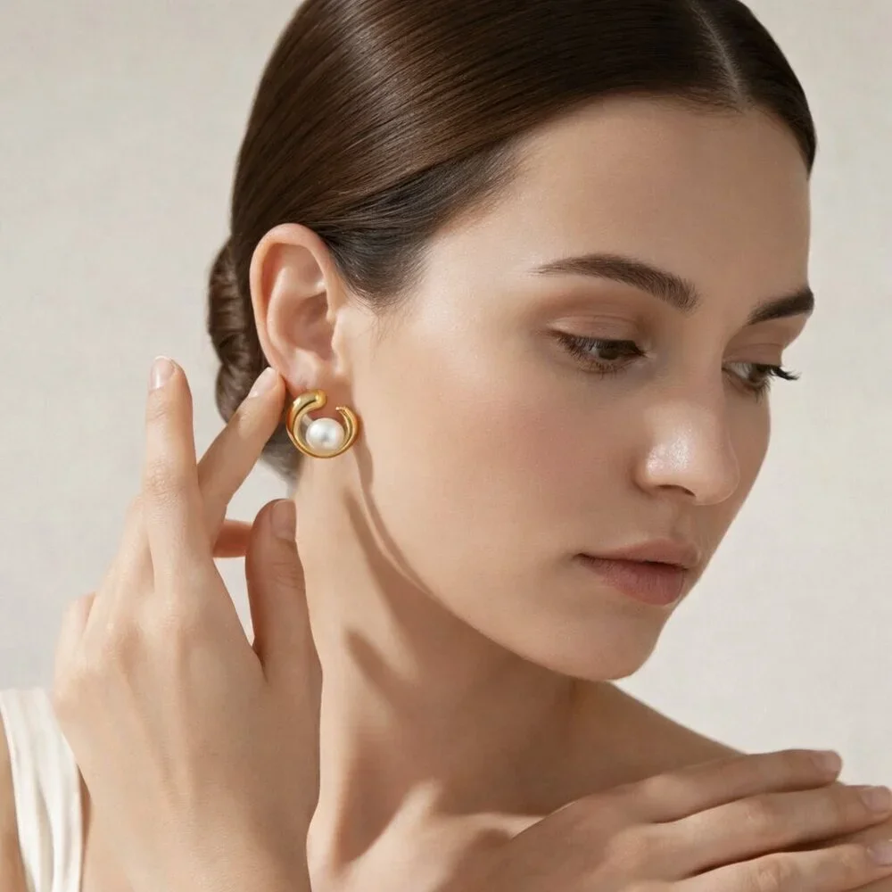 18K Gold Plated Stainless Steel Swirl Pearl Earrings Hypoallergenic Modern Studs